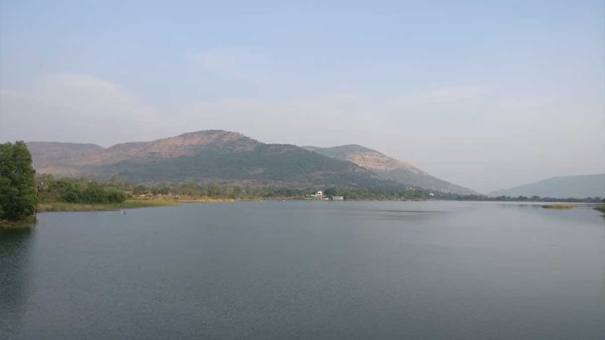 Lake Auro Wide Farmhouse Plot Landscape
